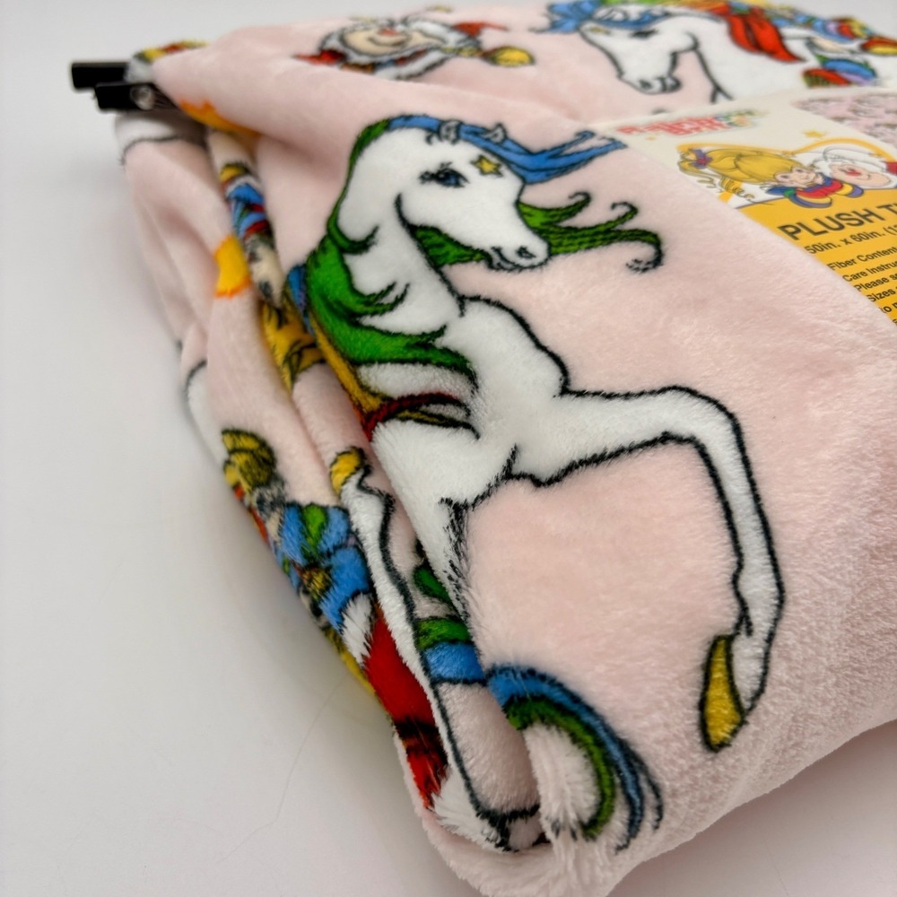 Rainbow Brite Plush Throw Blanket  Pink Unicorns Stars 50x60 - Picture 5 of 6